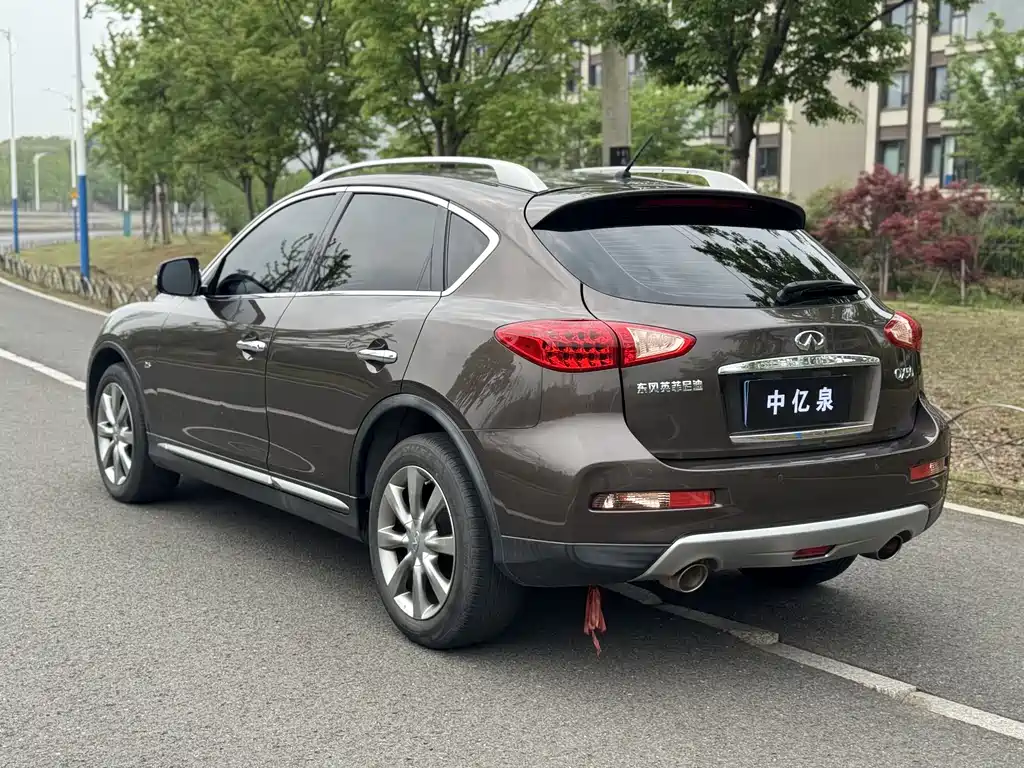 Infiniti QX50 2015 2.5L Enjoy