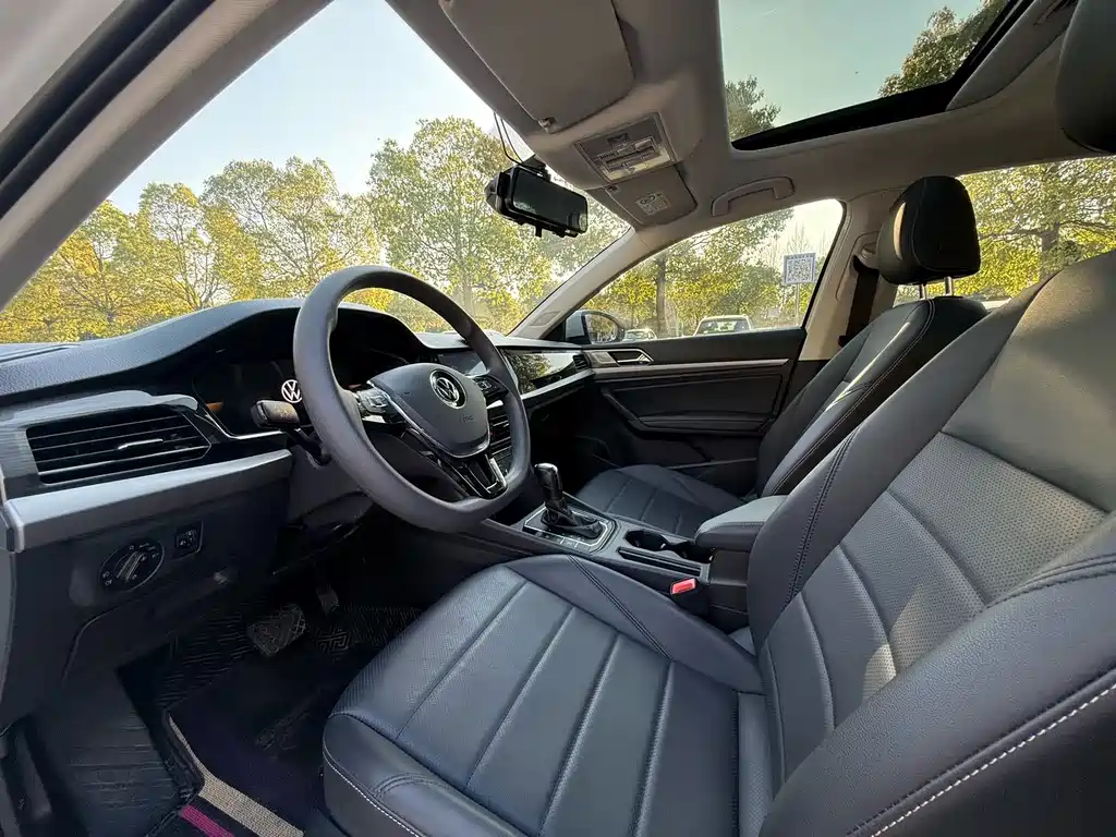 Volkswagen Lavida — миниатюра 4