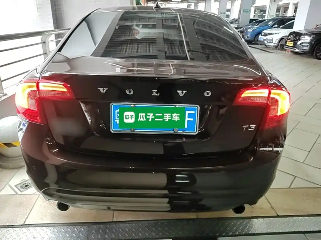 Volvo S60 — миниатюра 6