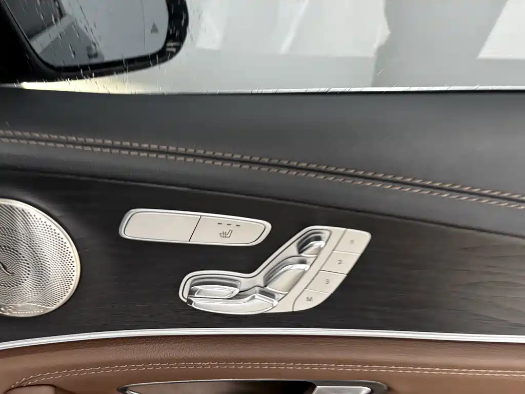 Mercedes-Benz E-Class — миниатюра 25