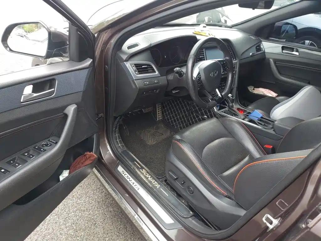 Hyundai Sonata — миниатюра 12