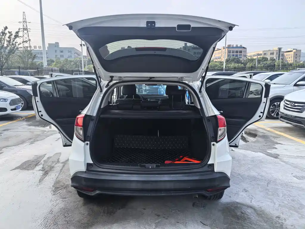 Honda Vezel — миниатюра 8