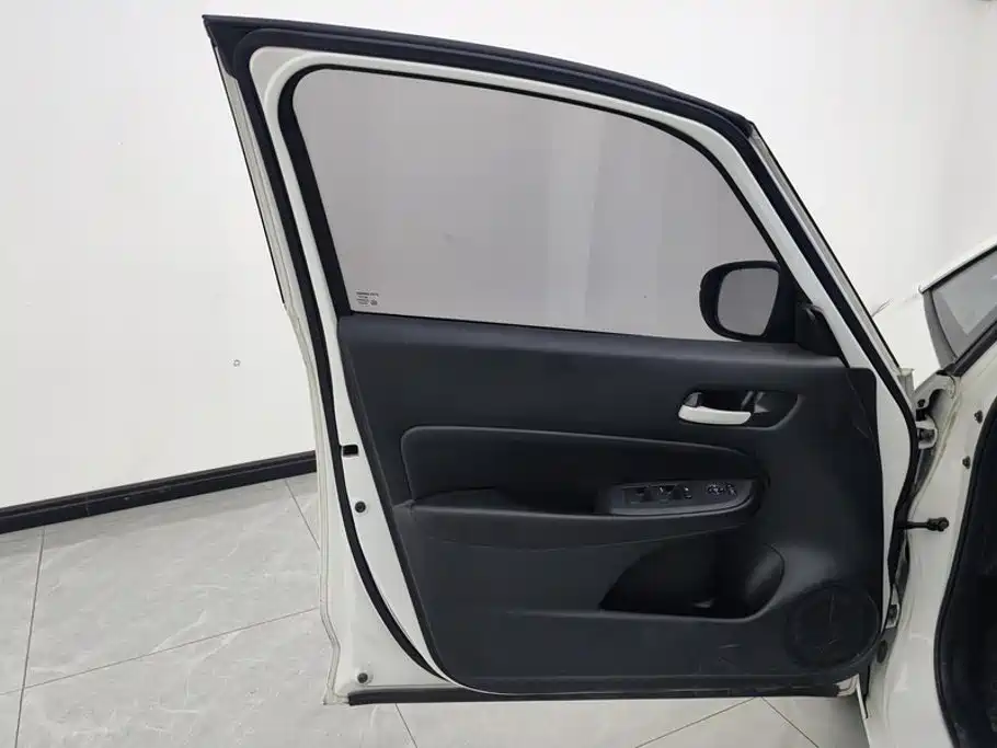 Honda Fit — миниатюра 7