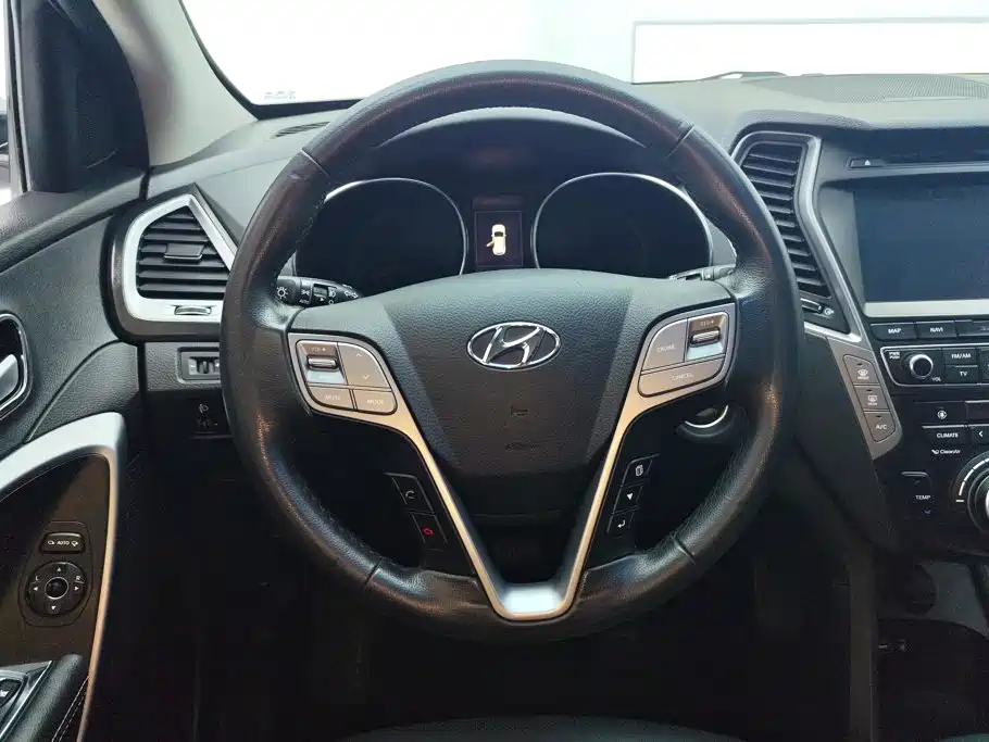 Hyundai Santa Fe — миниатюра 15