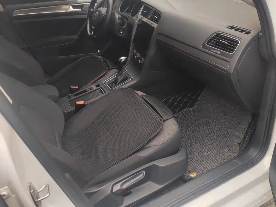 Volkswagen Golf — миниатюра 8