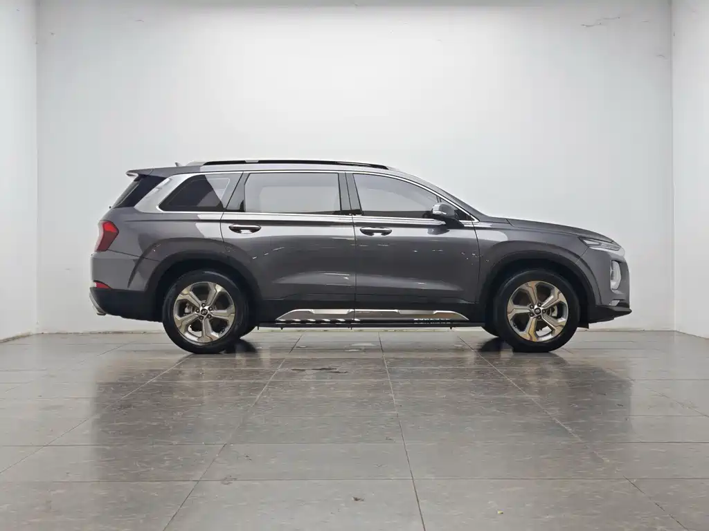 Hyundai Santa Fe — миниатюра 11