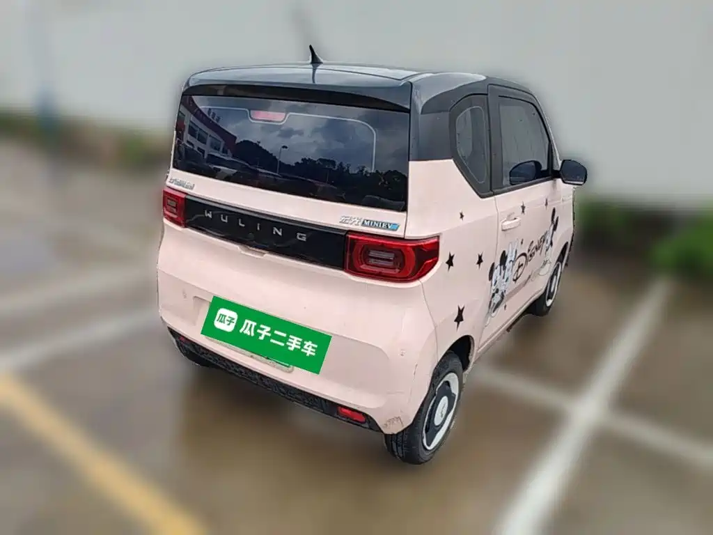 Wuling MINIEV — миниатюра 10