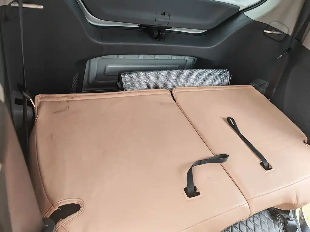 Wuling MINIEV — миниатюра 9