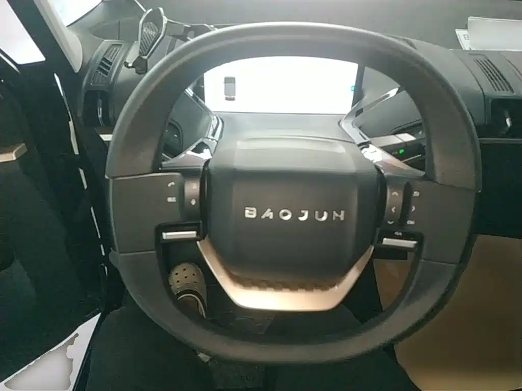 Baojun KiWi EV — миниатюра 11