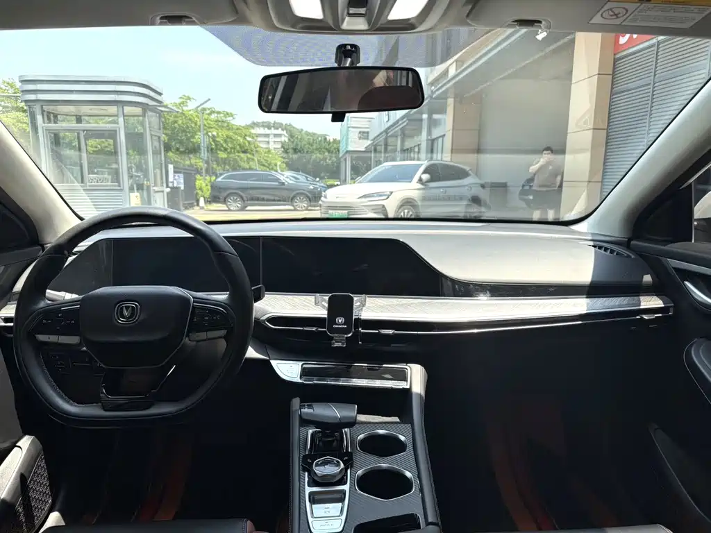 Changan Eado — миниатюра 6