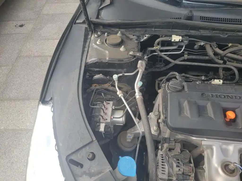 Honda Accord — миниатюра 21