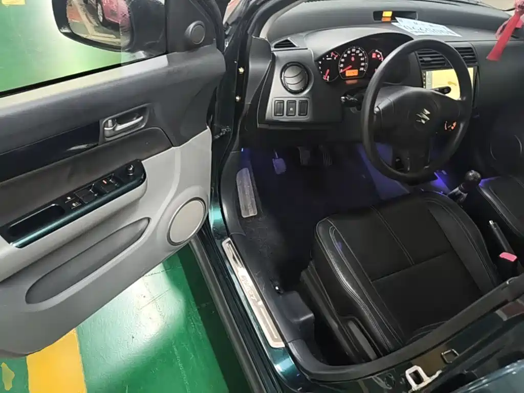Suzuki Swift — миниатюра 16