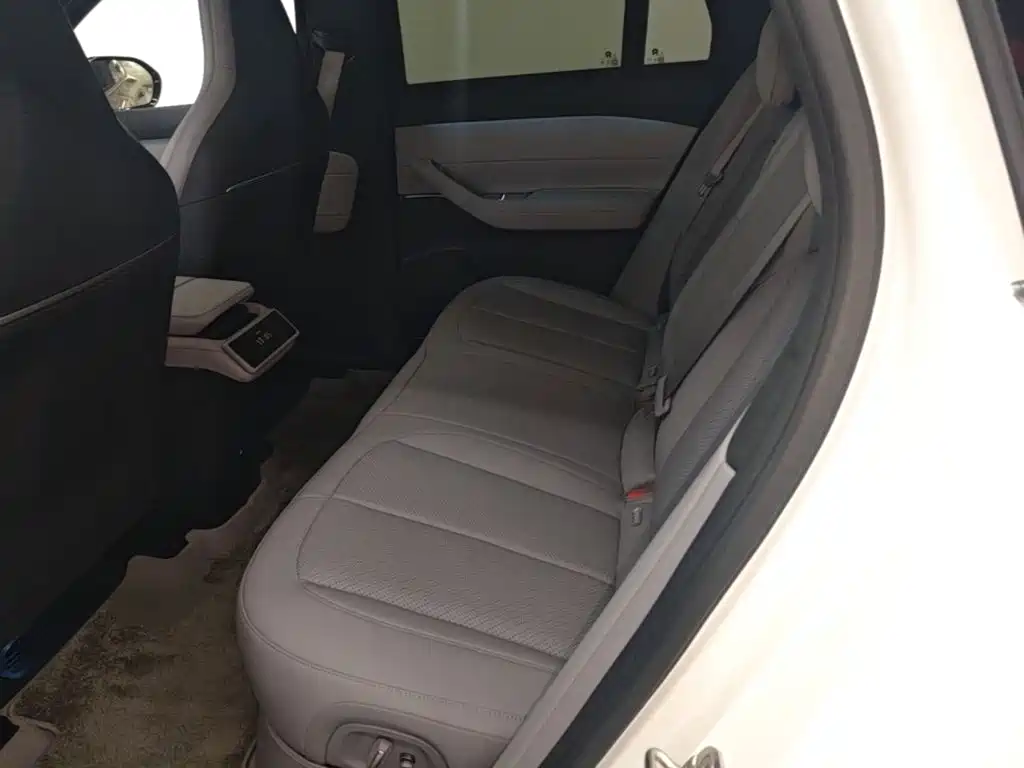 NIO EC6 — миниатюра 17