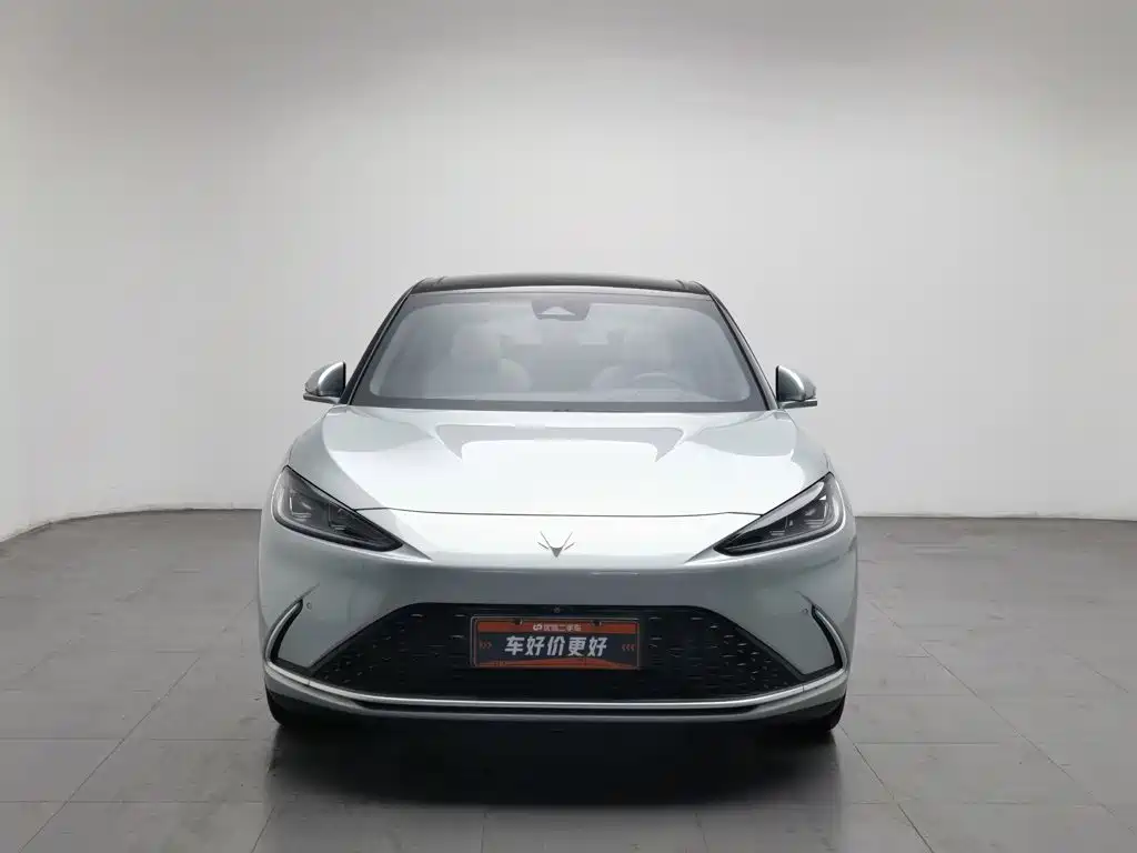 ARCFOX Alpha S — миниатюра 3