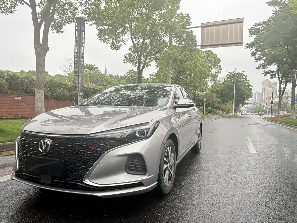 Changan Eado — миниатюра 3