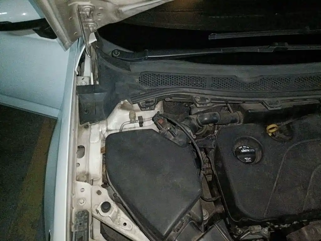 Buick Verano — миниатюра 21