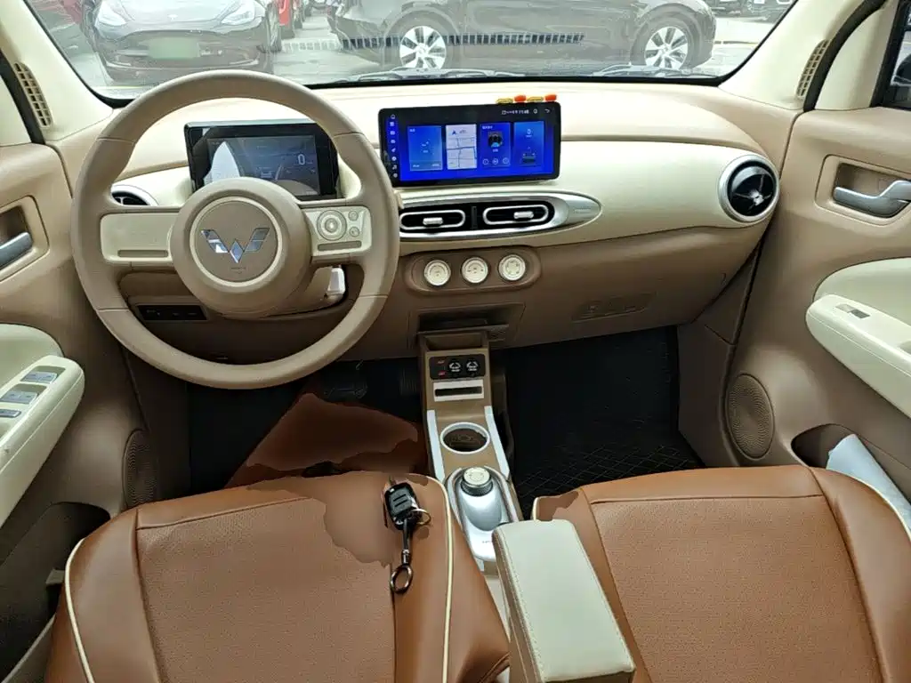 Wuling MINIEV — миниатюра 10