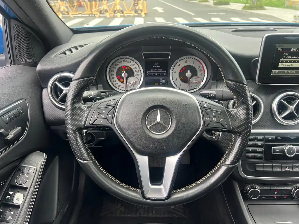 Mercedes-Benz A-Class (Import) — миниатюра 17
