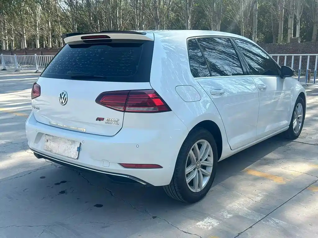 Volkswagen Golf — миниатюра 13