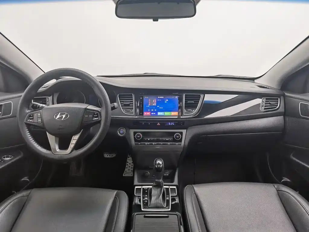 Hyundai Mistra — миниатюра 5