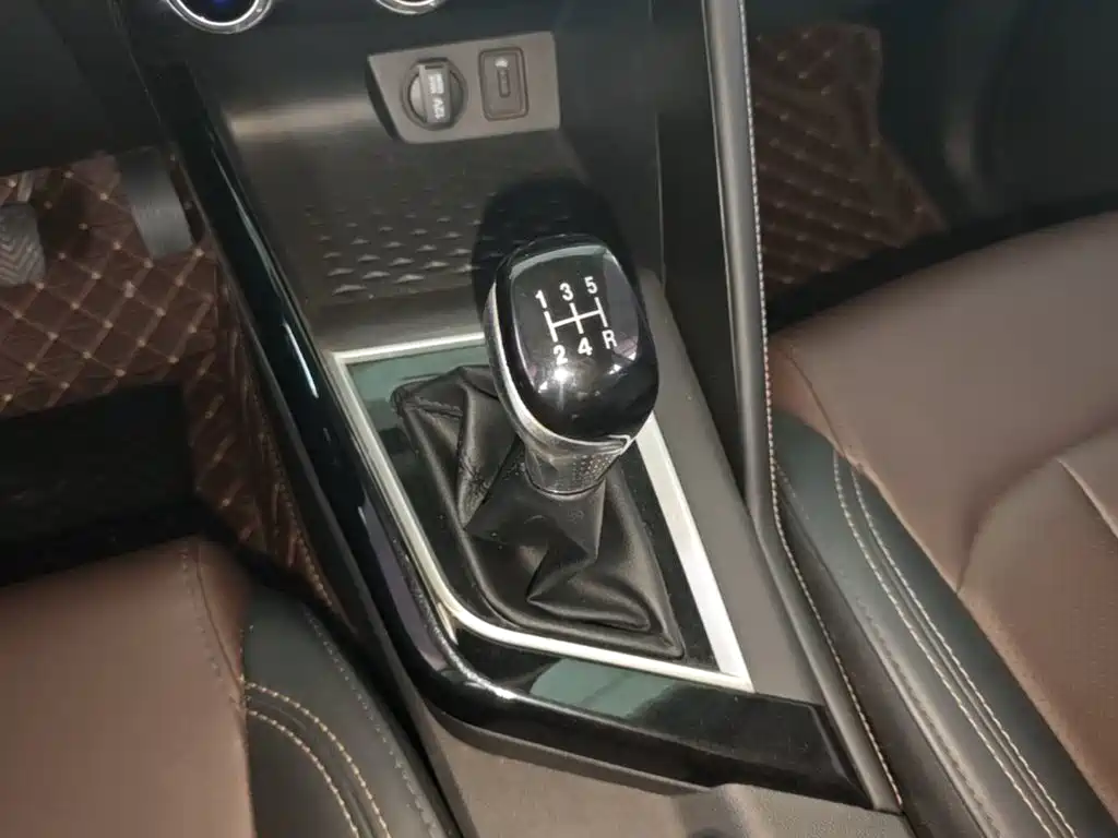 Changan CS15 — миниатюра 14