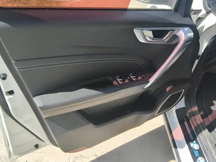 Geely Vision X3 — миниатюра 6