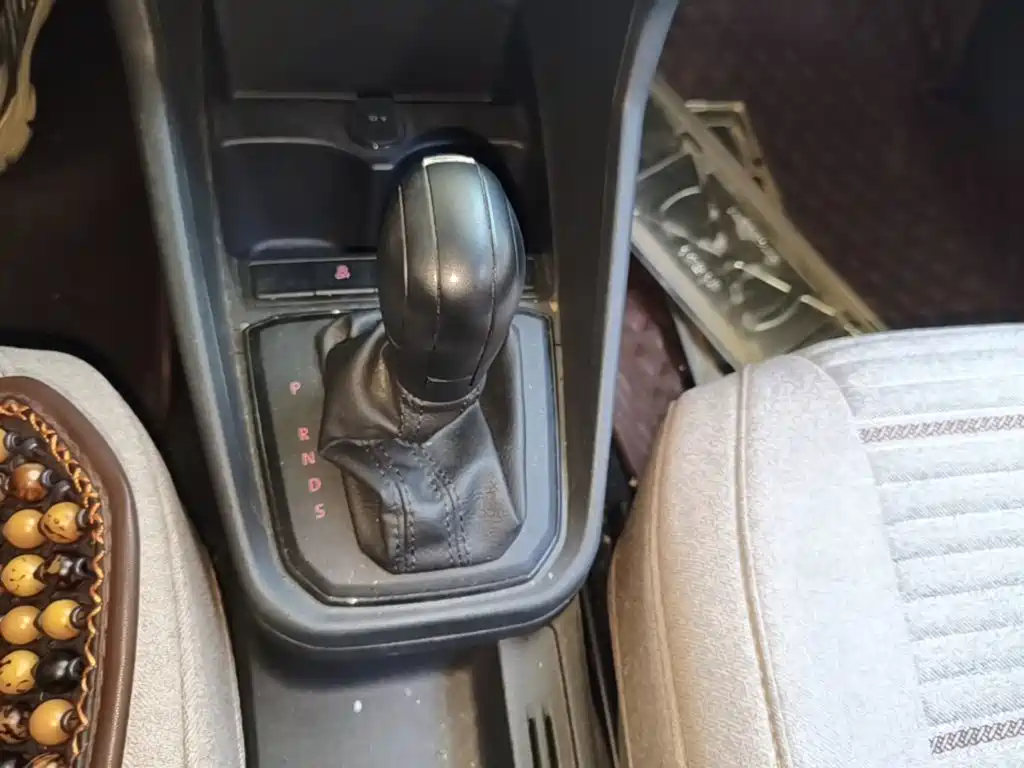 Volkswagen Santana — миниатюра 14