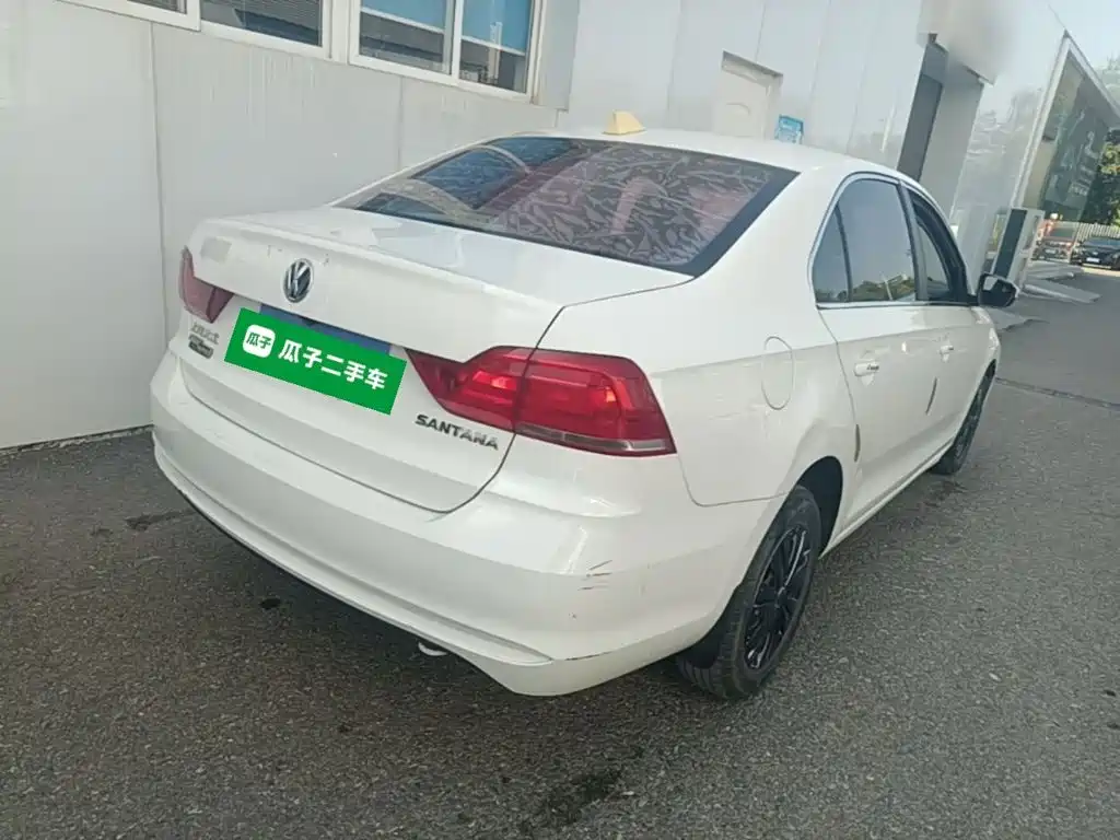 Volkswagen Santana — миниатюра 7