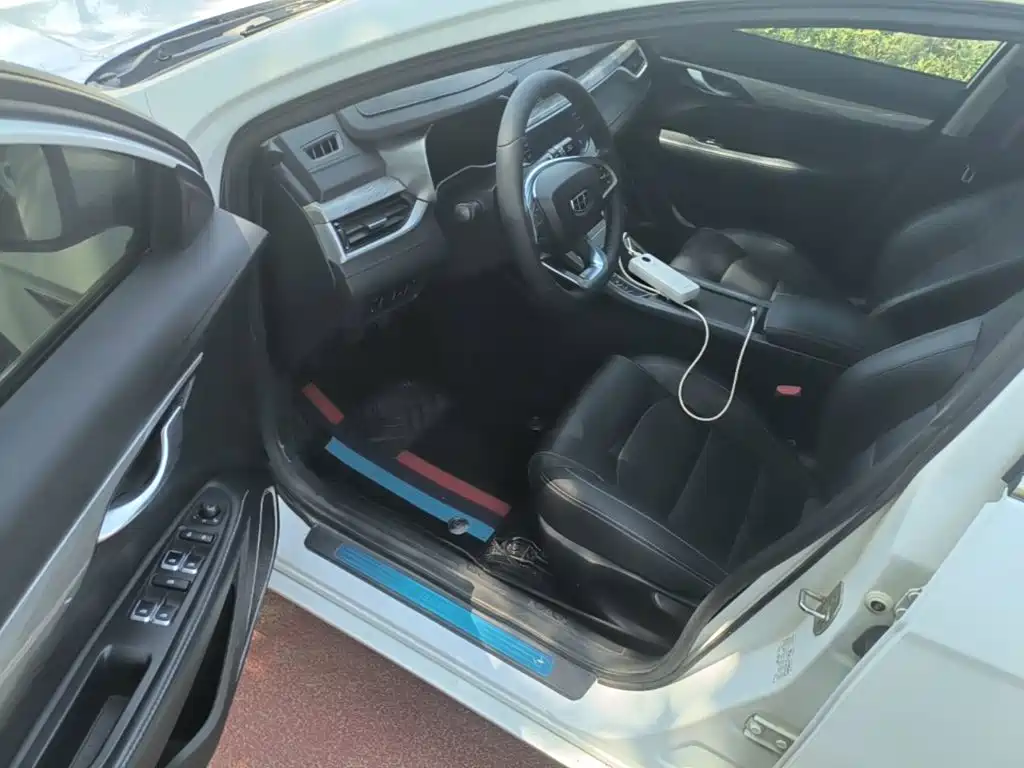 Geely Emgrand — миниатюра 16