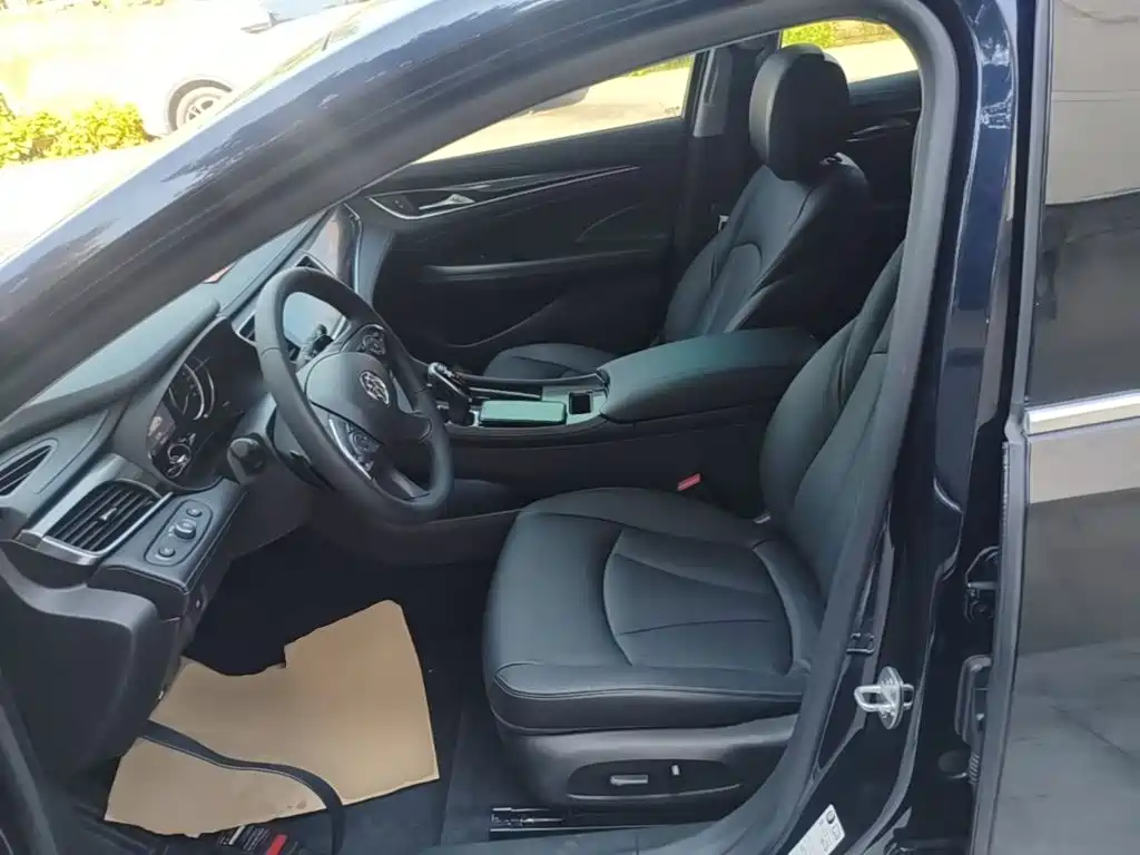 Buick LaCrosse — миниатюра 15