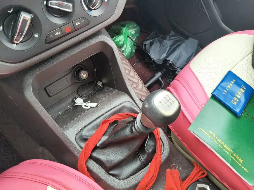 Wuling Hongguang — миниатюра 10