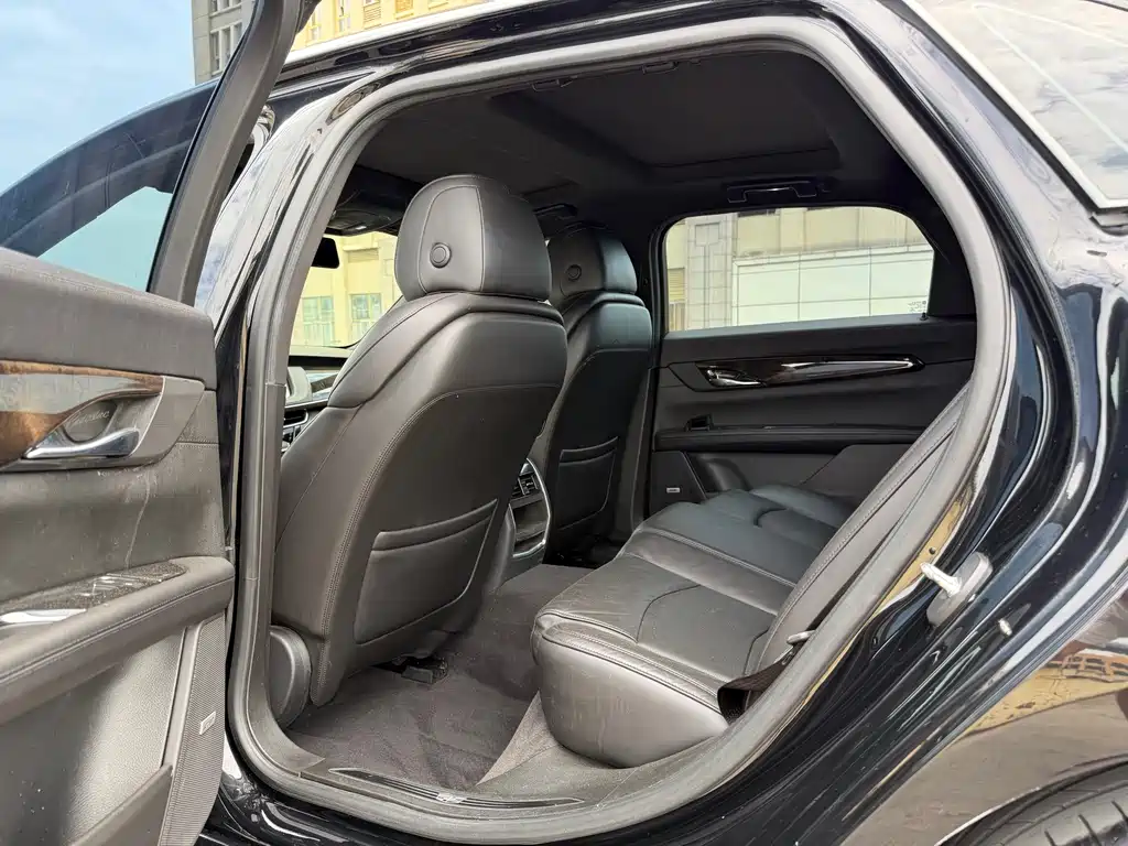 Cadillac CT6 — миниатюра 9