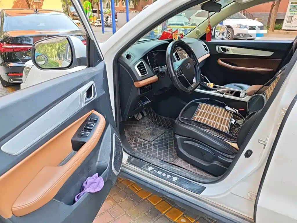 Geely Vision X6 — миниатюра 12