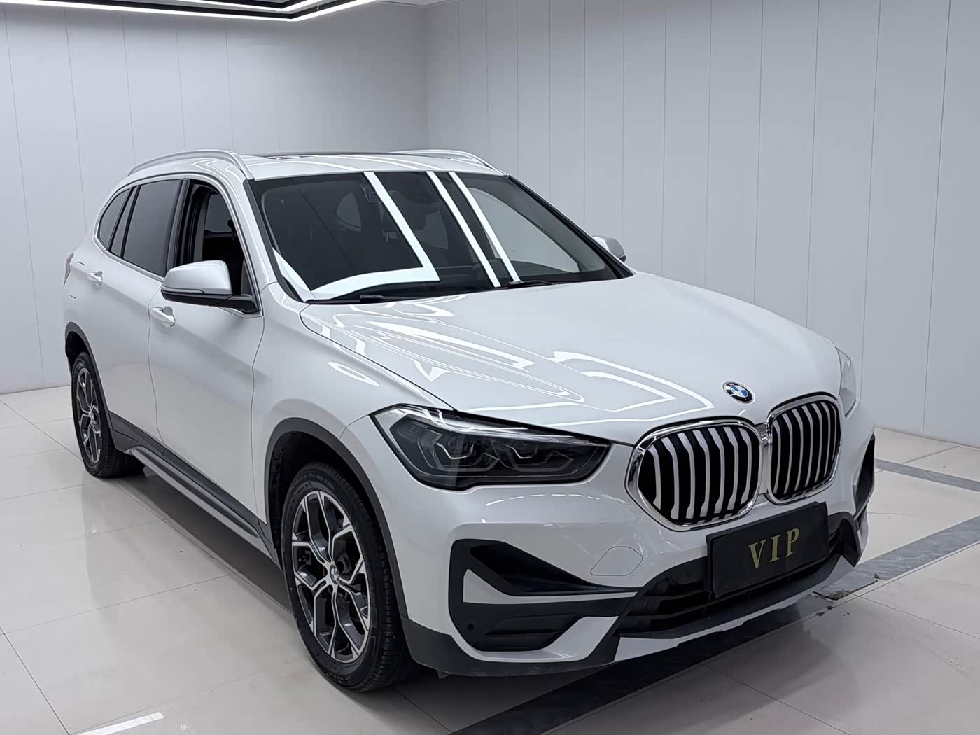 BMW X1 1.5 л 2022 г. Белый, пробег 50000 км
