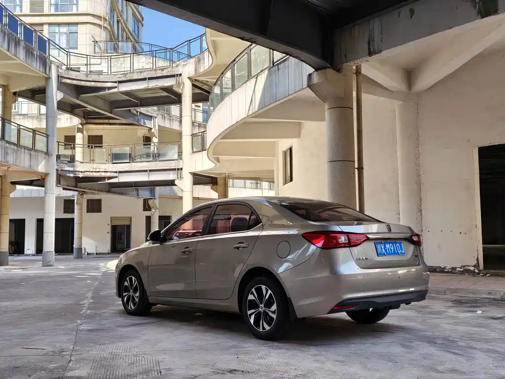 Roewe 360 — миниатюра 4