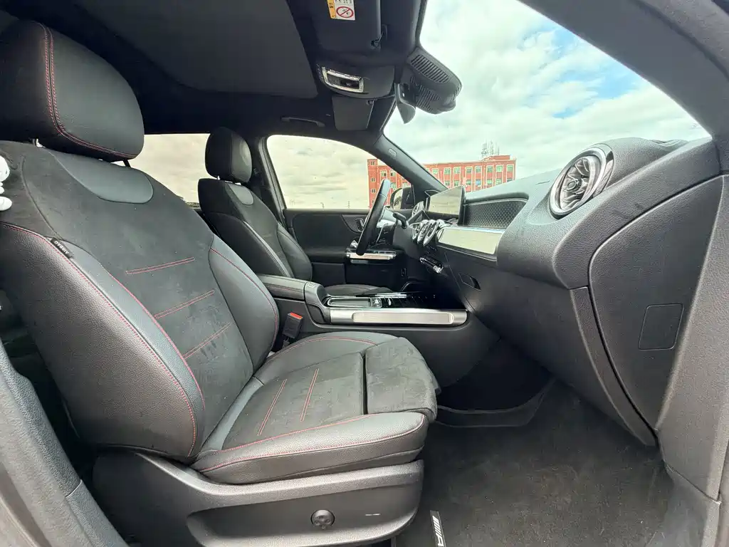 Mercedes-Benz GLB AMG — миниатюра 19