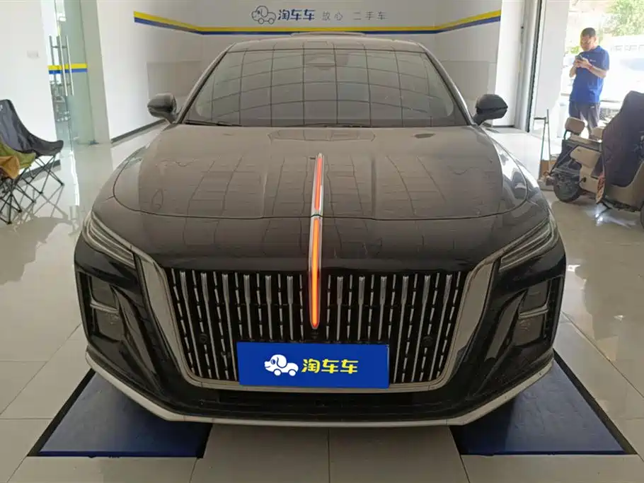 Hongqi H5 2025 2.0T AT