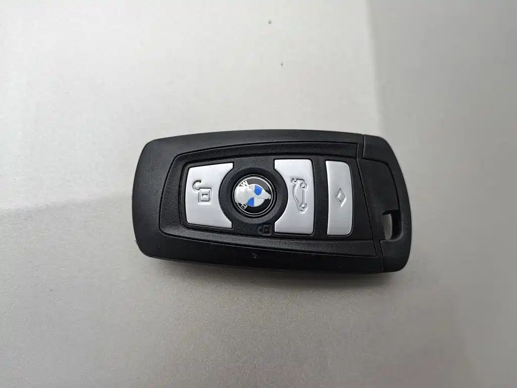 BMW 5 Series — миниатюра 19