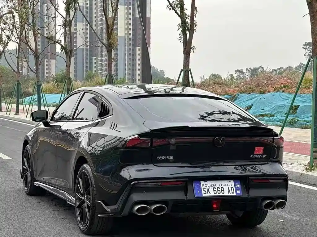 Changan UNI-V — миниатюра 7