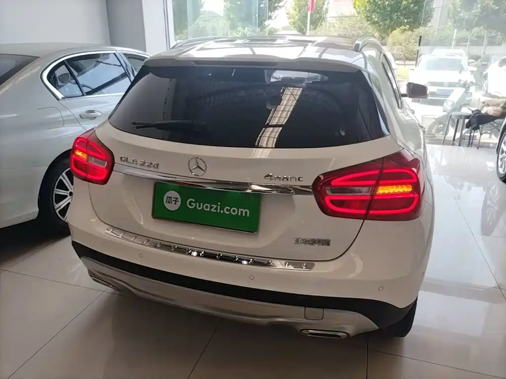 Mercedes-Benz GLA — миниатюра 6