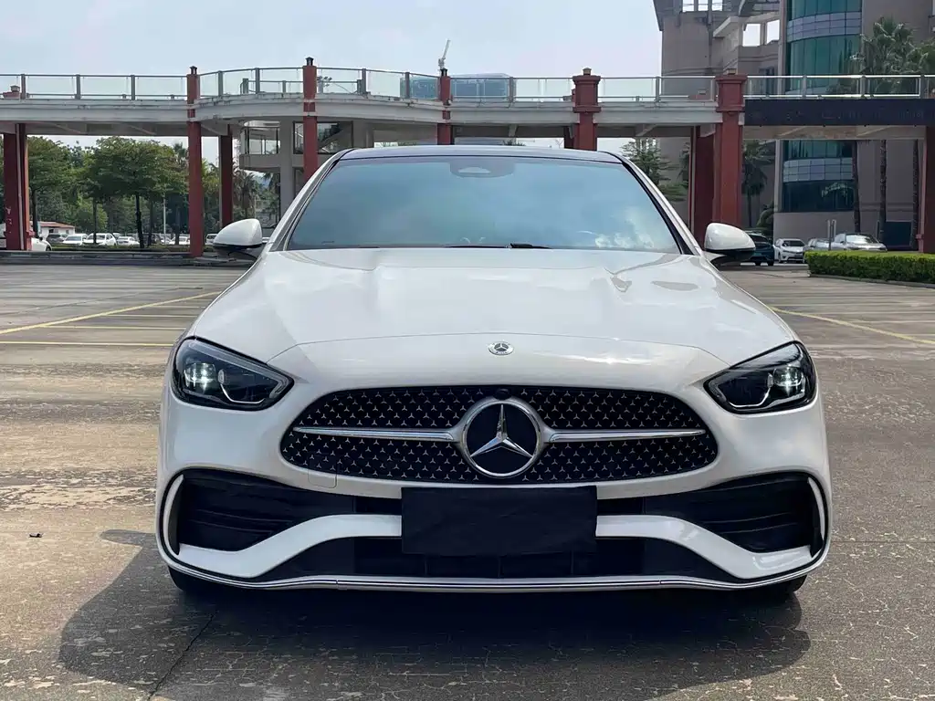 Mercedes-Benz C-Class — миниатюра 2