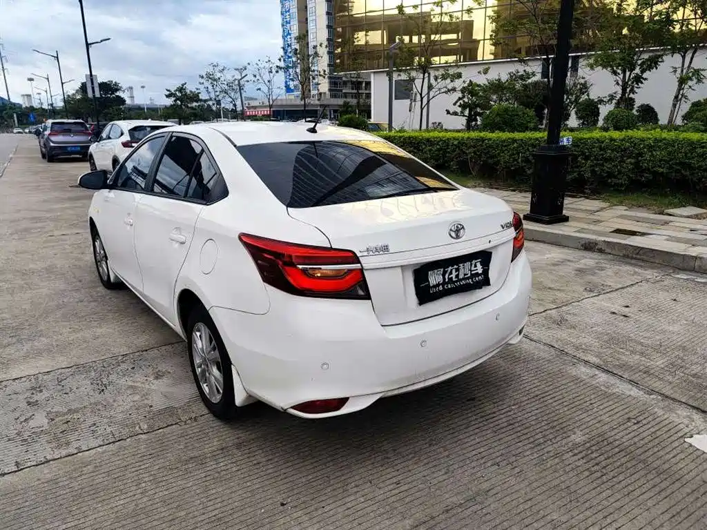 Toyota Vios — миниатюра 6