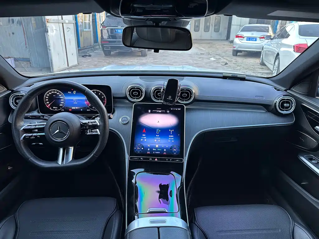 Mercedes-Benz C-Class — миниатюра 4