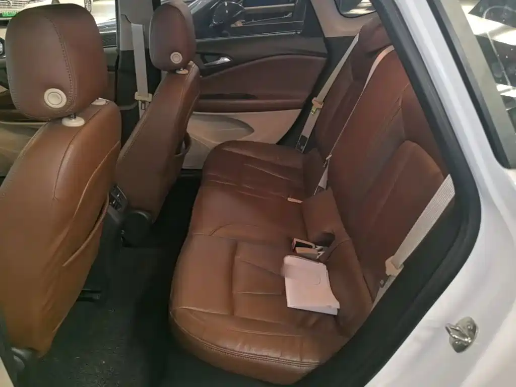 Buick Verano — миниатюра 17