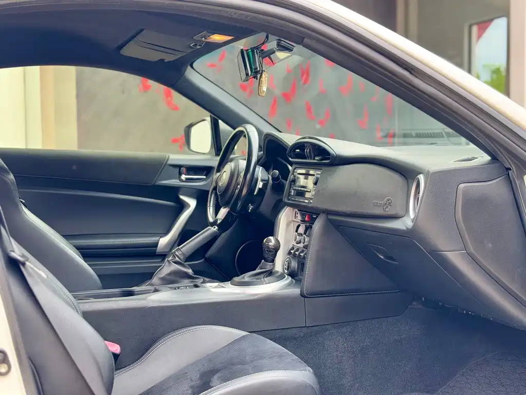Toyota 86 — миниатюра 6