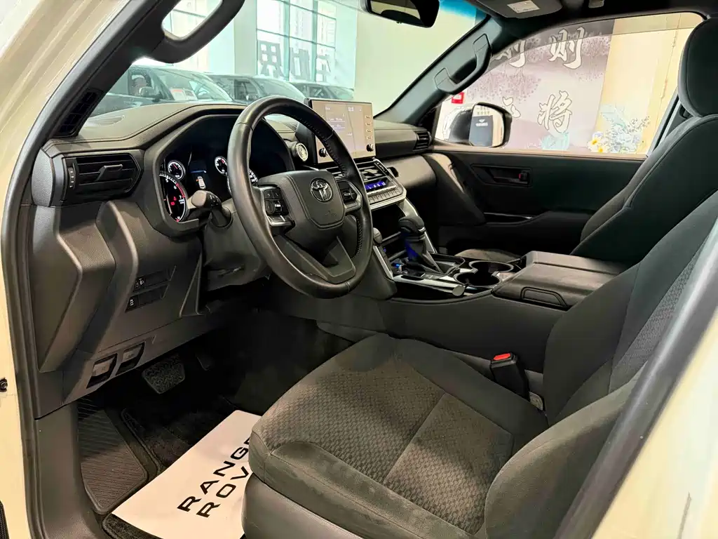 Toyota Land Cruiser — миниатюра 7