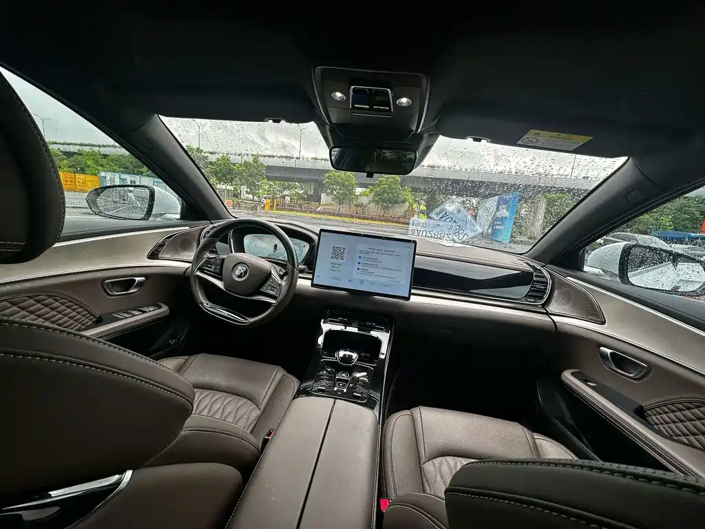 BYD Han 2022 DM-i 121KM