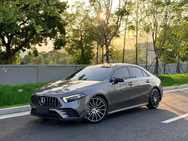 2021 Mercedes-Benz A-klasse AMG