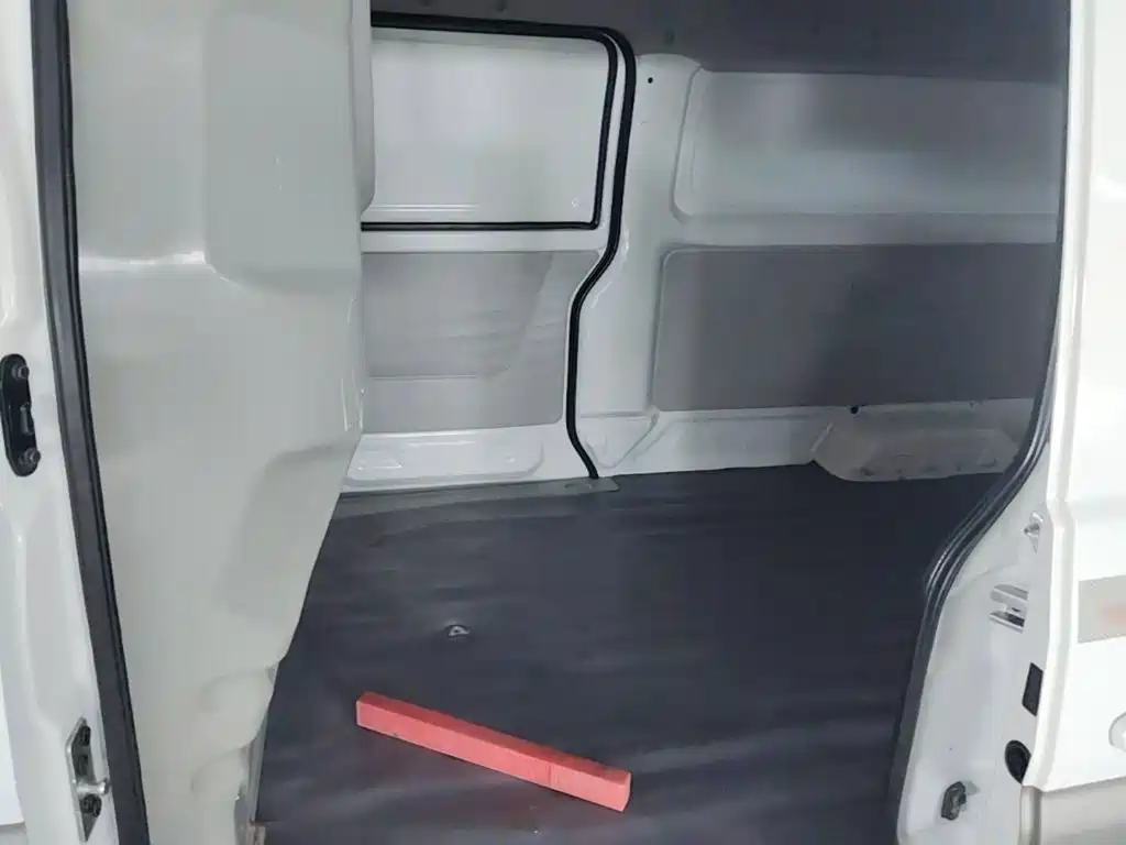 Jinbei Hiace X30L CNG — миниатюра 17