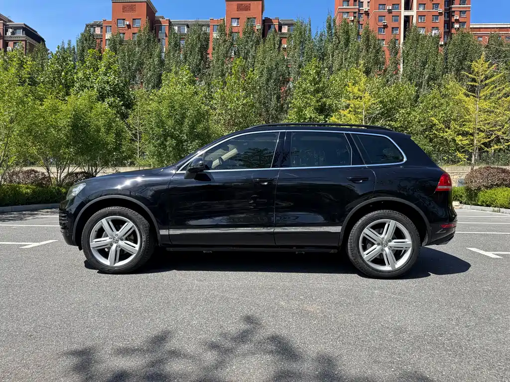 Volkswagen Touareg — миниатюра 4